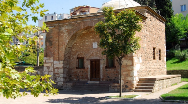 SARUHAN BEY TÜRBESİ VE SARUHAN OĞULLARI