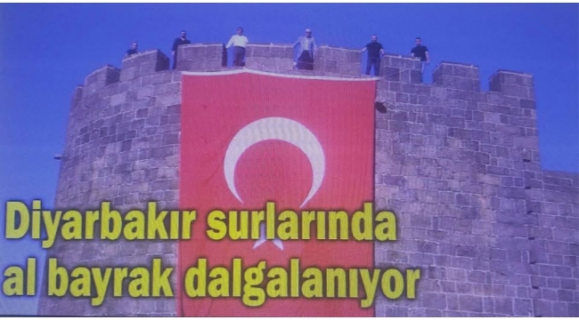 Cumhurbaşkanı Erdoğan'ın çağrısı karşılık buldu! Diyarbakır'da surlar Türk Bayrağı ile donatıldı  